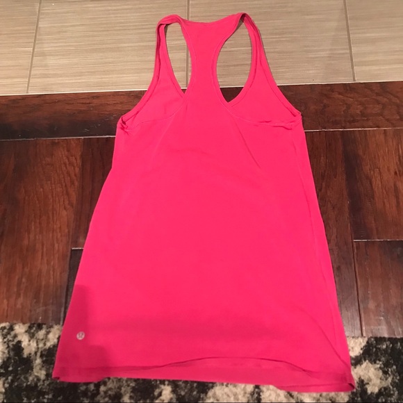 Lululemon size 6 classic Y tanks in EUC - Picture 2 of 5